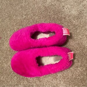 UGG Woman’s Bright Pink Fuzzy Slippers